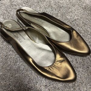 Vitorio Sabatino Metallic Bronze Flats